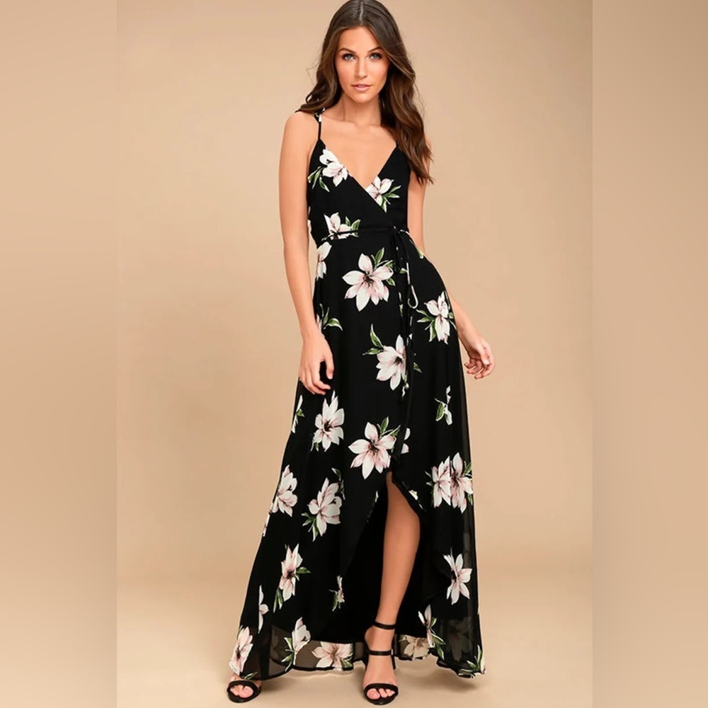 Lulu's Black Floral Maxi Dress